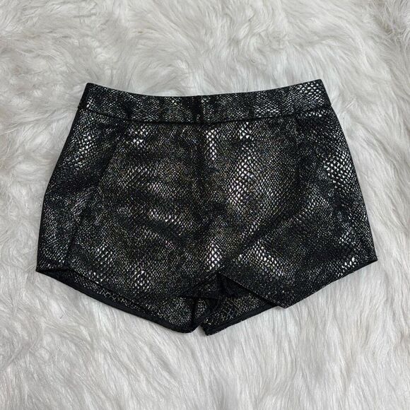 Express Women’s Black Metallic Snakeskin Skort Size 00 NEW - Picture 3 of 6